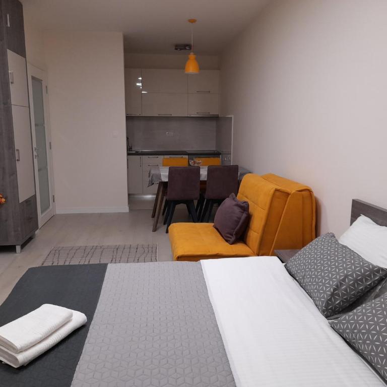 Apartment Diamond - Two-Bedroom Apartment - 3