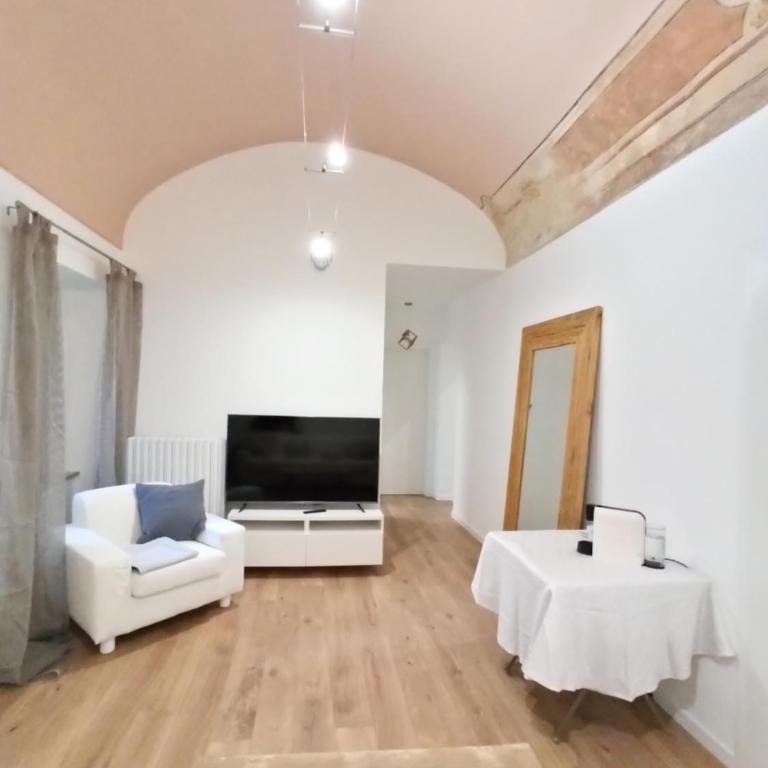Arco Antico - Suite con 1 Camera da Letto - 12
