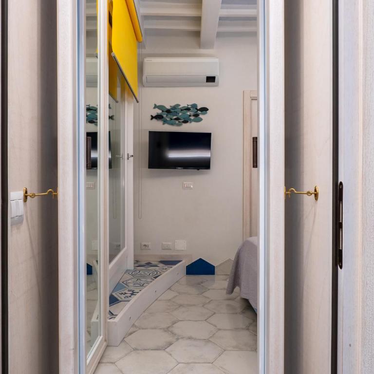 Clicka&Sleep Caracciolo - Appartamento con 2 Camere da Letto - 27