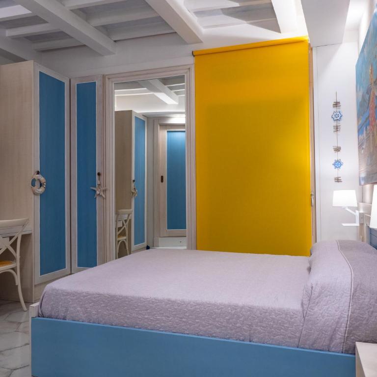 Clicka&Sleep Caracciolo - Appartamento con 2 Camere da Letto - 56