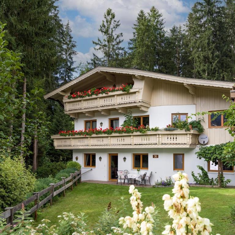 Haus am Waldesrand - Apartment mit 2 Schlafzimmern und Dusche - 1