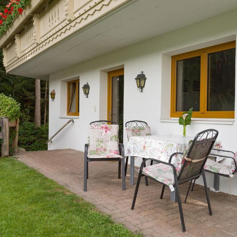 Haus am Waldesrand - Apartment mit 2 Schlafzimmern und Dusche - 4