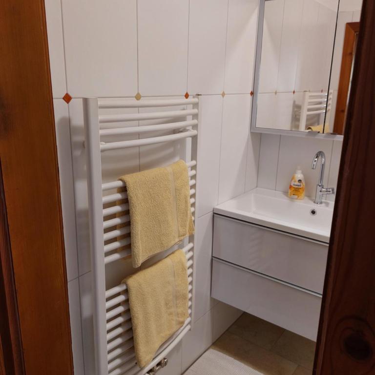 Haus Paradies am See - Doppelzimmer mit Balkon (2 Erwachsene + 1 Kind) - 7