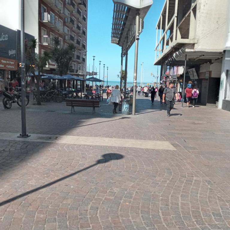 1 Ambiente PLENO CENTRO-1 cuadra CASINO-PEATONAL-Playa PUNTA IGLESIAS-POPULAR - Apartamento - 28