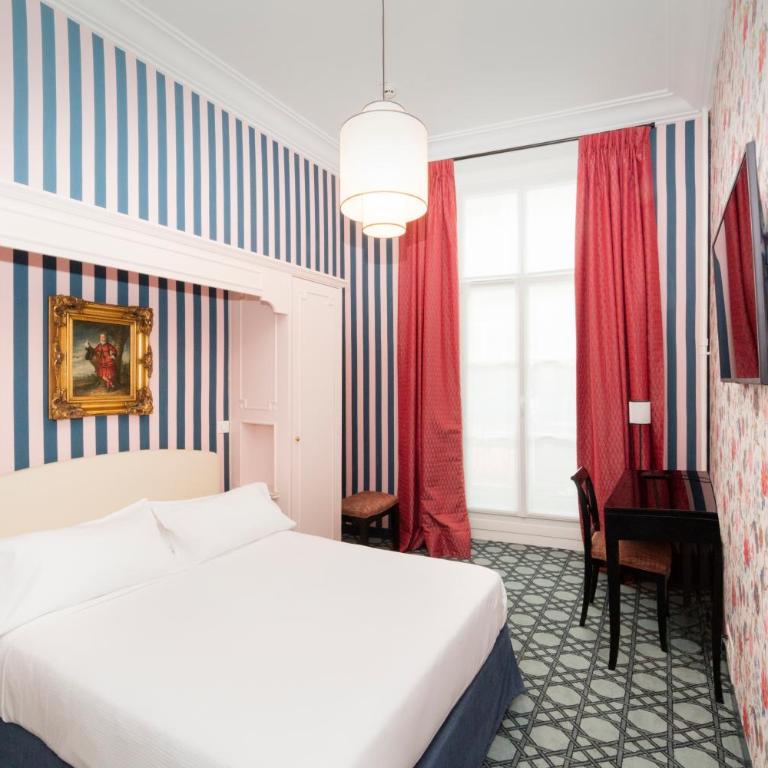 Hôtel Saint Germain - Classic Doppelzimmer mit Badewanne - 6