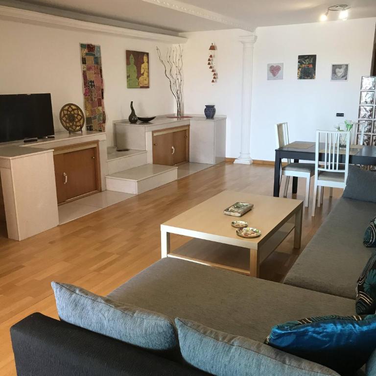 Big and Bright Apartment - Apartamento con terraza - 25