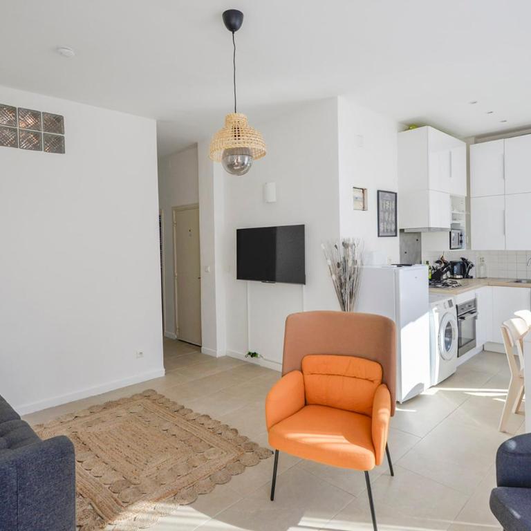 Chic And Modern Apt 5 Min From The Beach - Appartement - 3