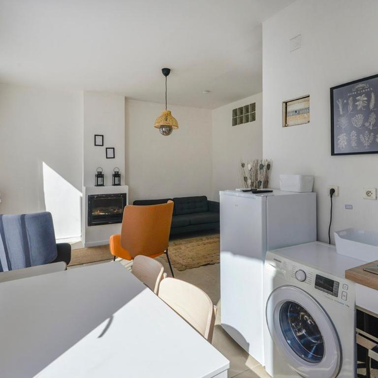 Chic And Modern Apt 5 Min From The Beach - Appartement - 6