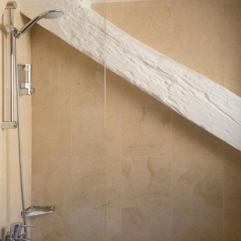 Hôtel Saint Germain - Classic Doppelzimmer mit Badewanne - 2