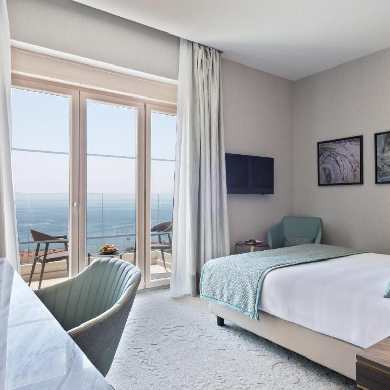 Hotel AMI Budva Petrovac - Deluxe Room Sea View - 1