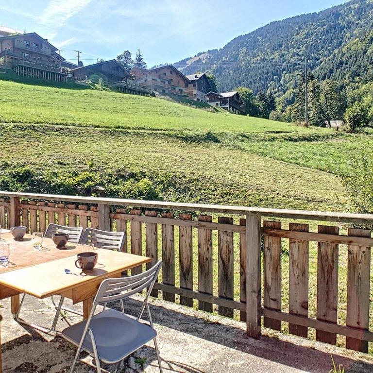 Joli APPARTEMENT DANS CHALET AVEC TERRASSE - SAINT JEAN D'AULPS - PROCHE MORZINE - 6 PERSONNES - LILOU - Appartement avec Terrasse - 2