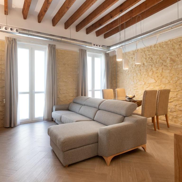 Luxury Rental Spain Alicante - Three-Bedroom Apartment - 1
