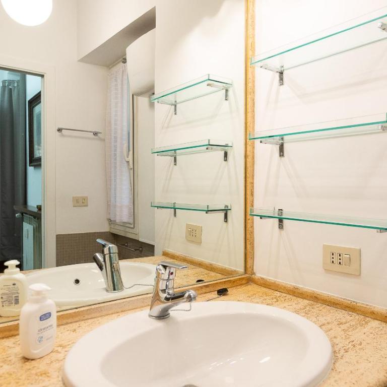Cartari Rental in Rome Apartment - Appartamento con 2 Camere da Letto - 31