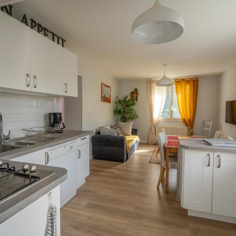 Etxeko txikia - Two-Bedroom Apartment - 9