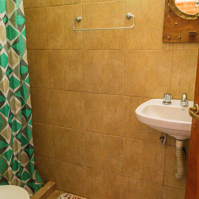 Posada Tinktinkie - Habitación Cuádruple con baño - 6