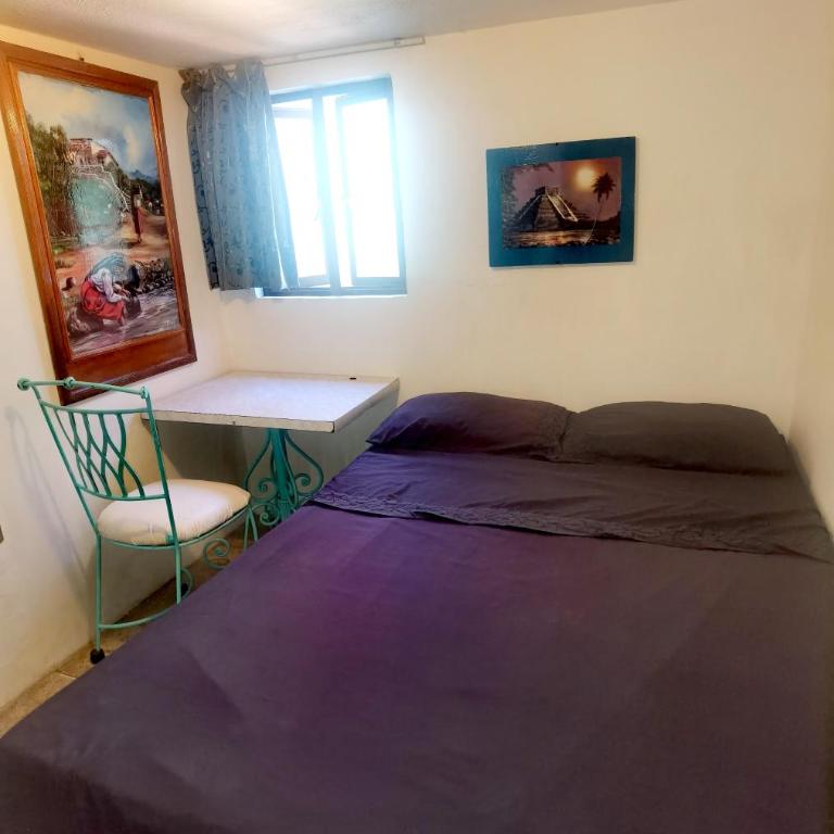 The Roof Backpackers - Double Room with Shared Bathroom - 5