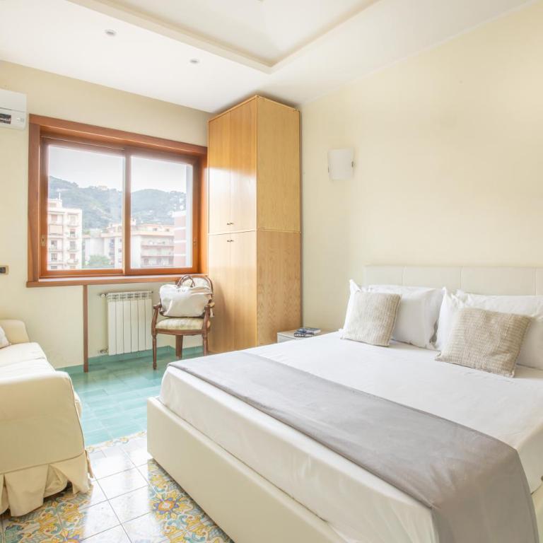 SorrentoVibes - Family Home with terrace & amazing view in Sorrento Center - Appartamento con 3 Camere da Letto - 6