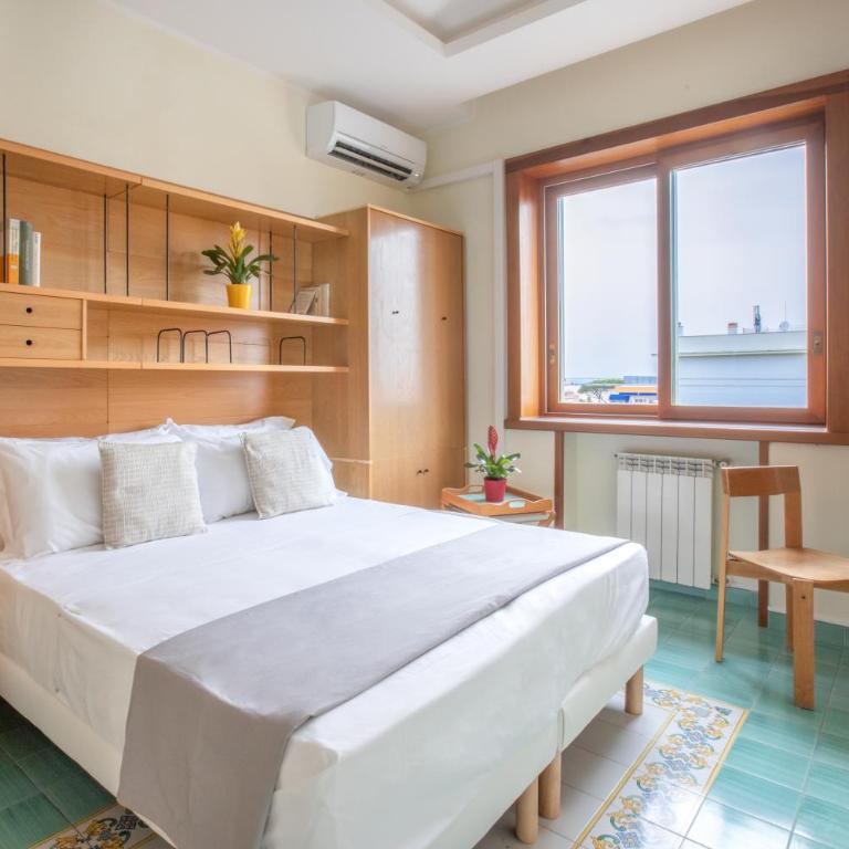 SorrentoVibes - Family Home with terrace & amazing view in Sorrento Center - Appartamento con 3 Camere da Letto - 2