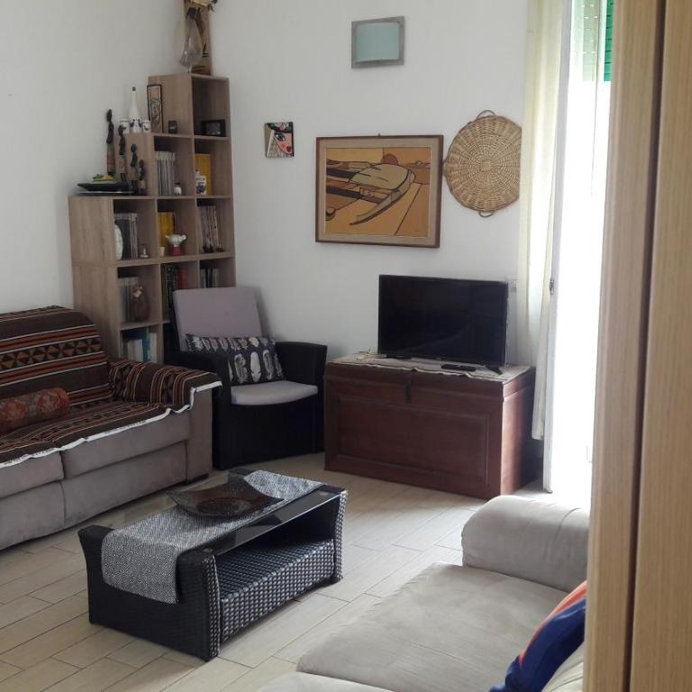 Appartamento presso il Teatro Lirico - Appartamento con 2 Camere da Letto - 13