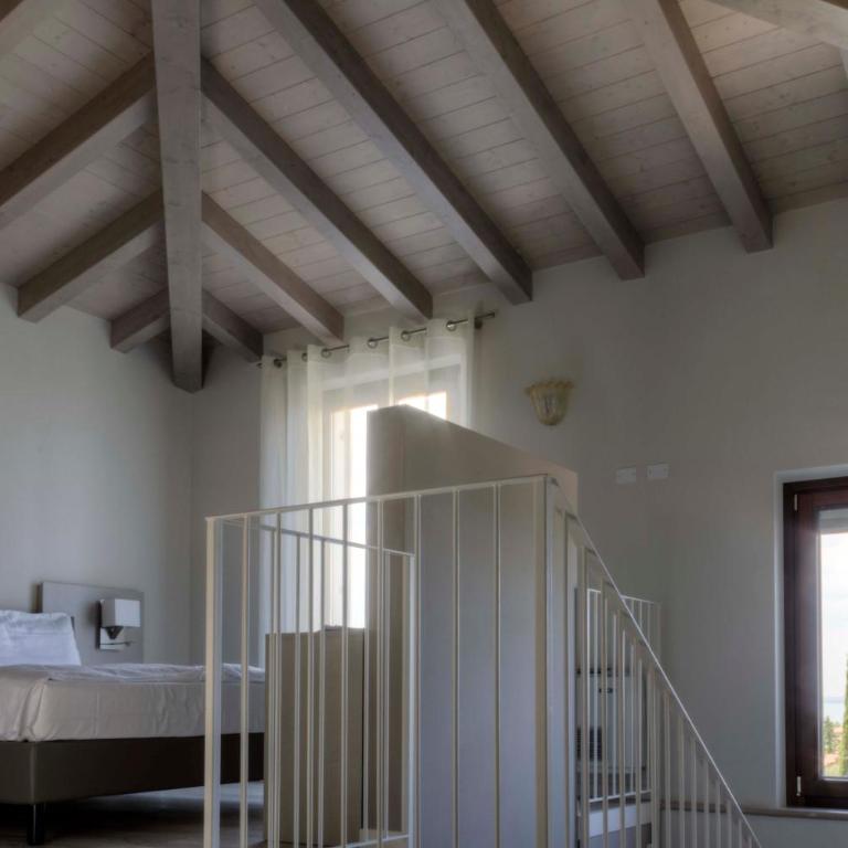 Hotel Relais Agli Olivi - Camera Deluxe Matrimoniale/Doppia con Letti Singoli con Balcone e Vista Lago - 12