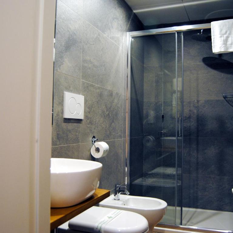Hotel Camilla Firenze - Camera Quadrupla Classic - 7