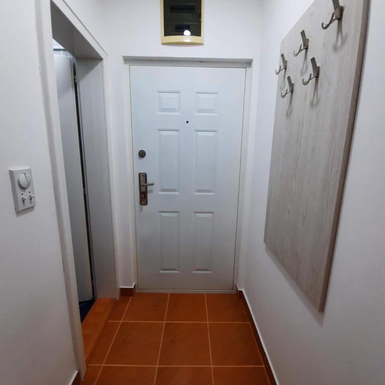 Oggy Apartment - One-Bedroom Apartment - 3