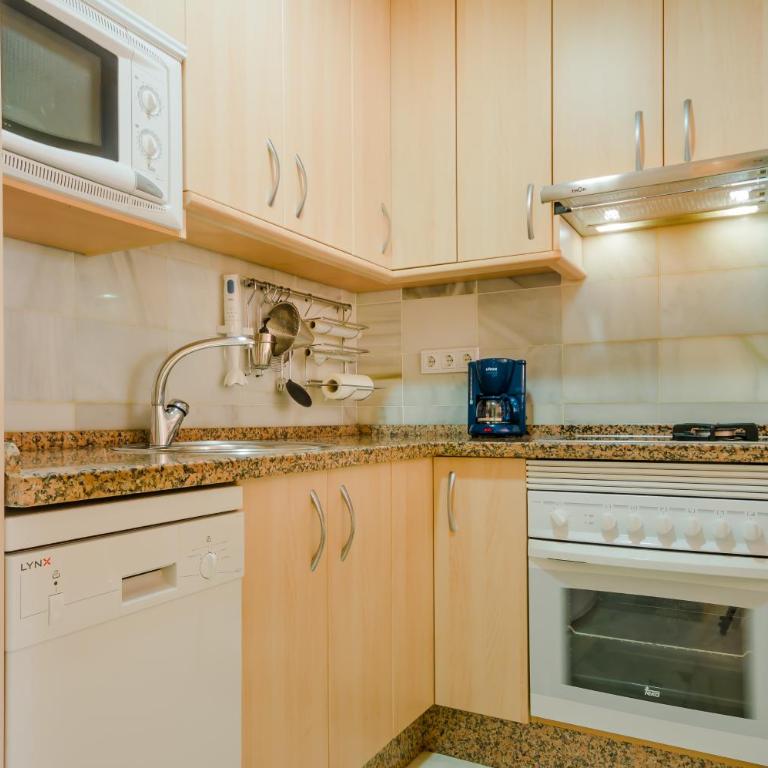 MasApartamentos El Puerto - Apartamento de 1 dormitorio (3 adultos) - 2