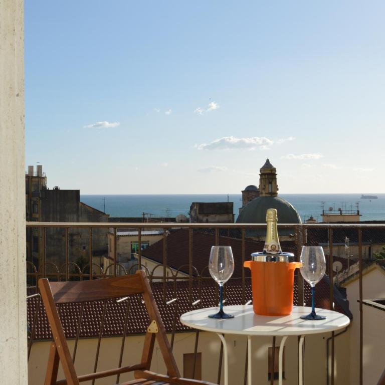 Antica Dimora in Centro - Appartamento con Vista Mare - 2