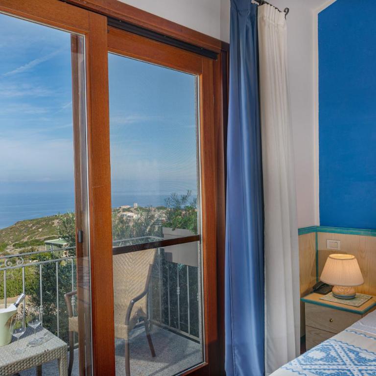 Il Borgo BagaBaga - Exclusive Country Retreat - Camera Tripla Superior con Vista Mare - 2