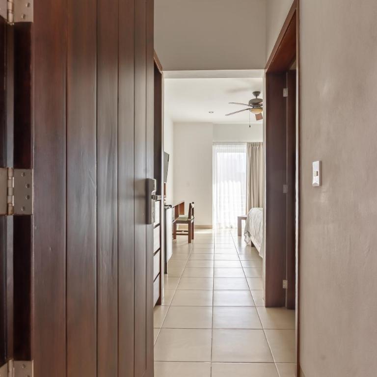 Imperla Hotel - Standard Queen Room - 10