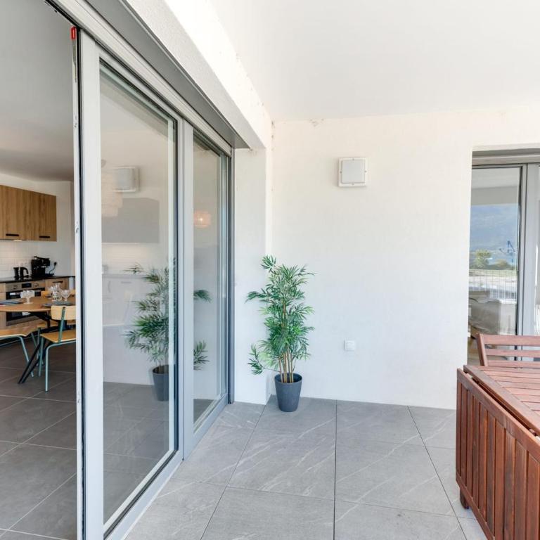 L'Estrade 4 - Appartement 2 bedrooms with the view lake & garage - Apartment - 14