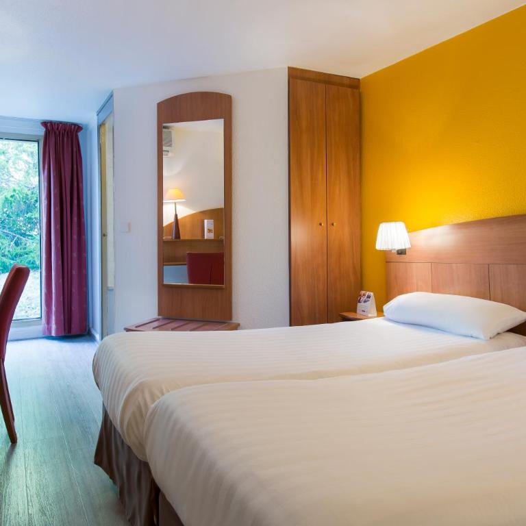 Comfort Hotel Grenoble Meylan - Chambre Lits Jumeaux - 1