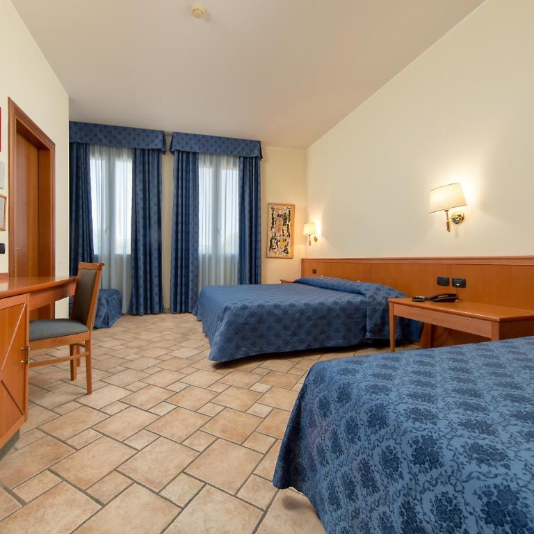 Hotel Giotto - Camera Tripla - 4