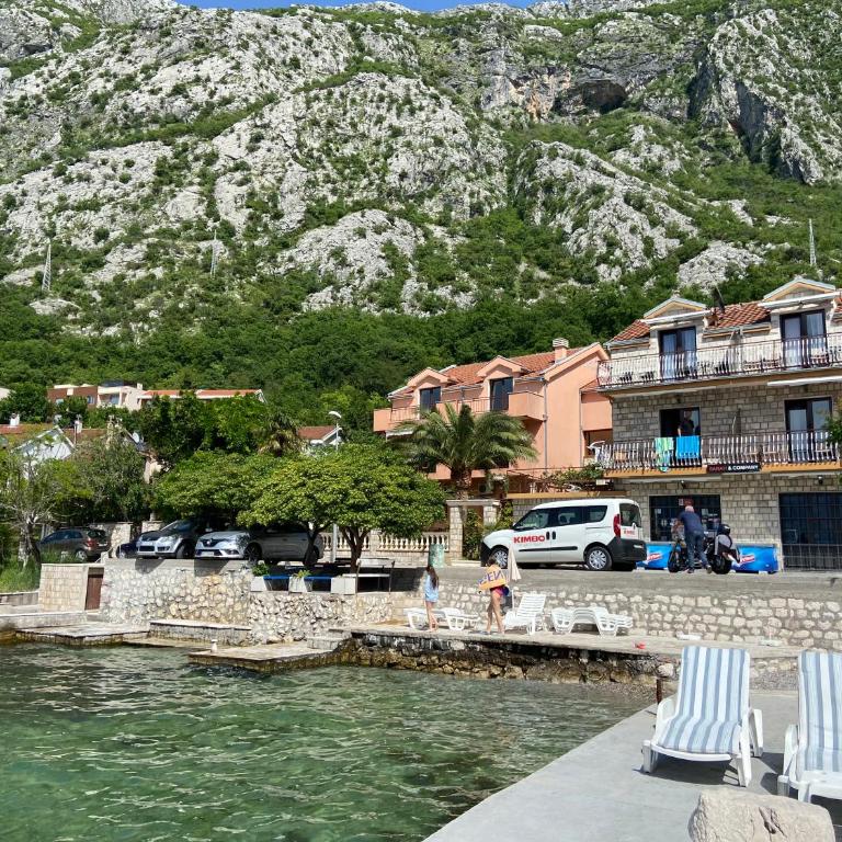 Apartments Djurovic - Studio with Sea View - 14