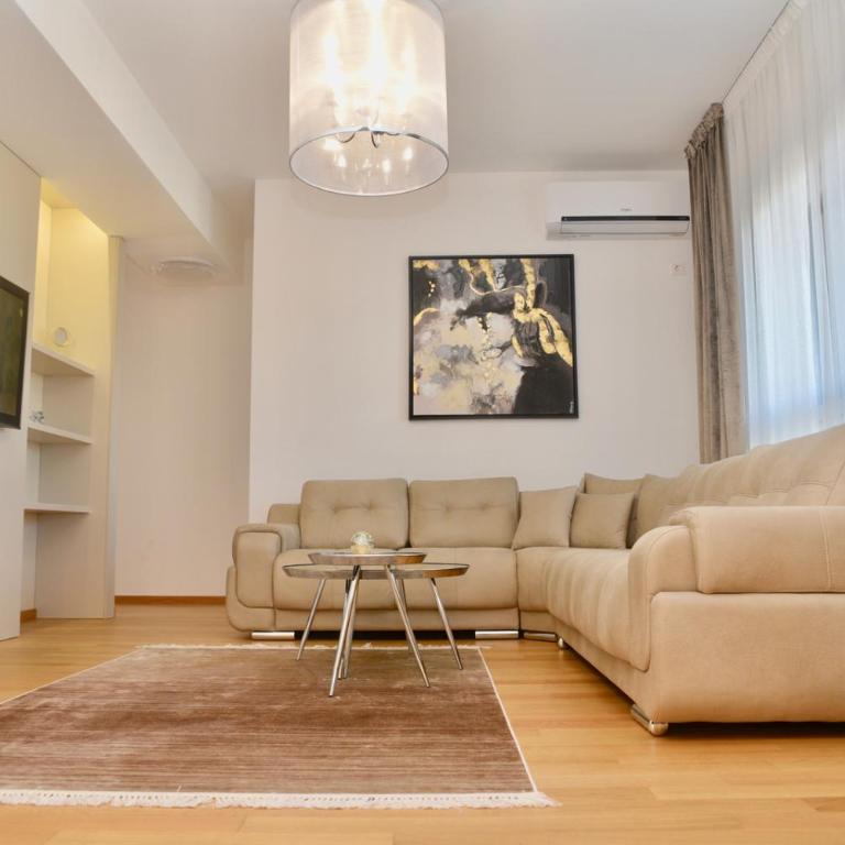 The Main Square Apartments - Superior Apartman - 27