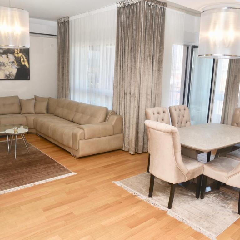 The Main Square Apartments - Superior Apartman - 36