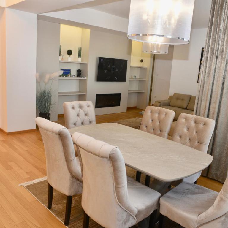 The Main Square Apartments - Superior Apartman - 21