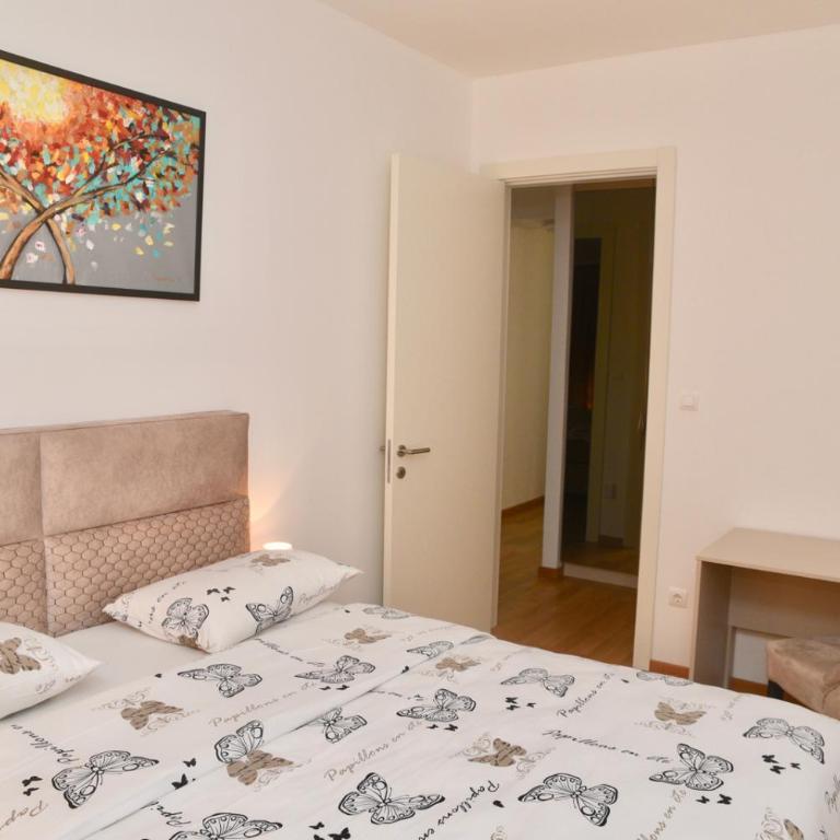 The Main Square Apartments - Superior Apartman - 5