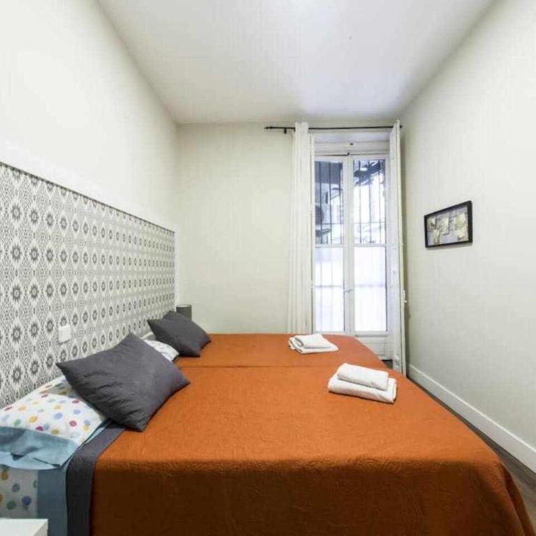 Céntrico apartamento entre Sol, Ópera y Pza Mayor - Apartment - 2