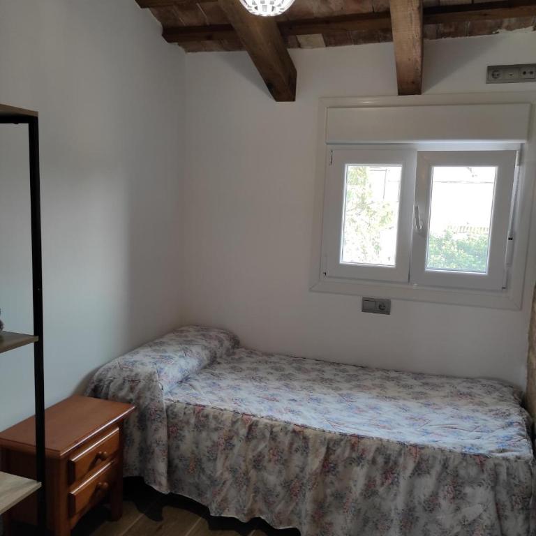Casa Rural Maño - Three-Bedroom House - 13