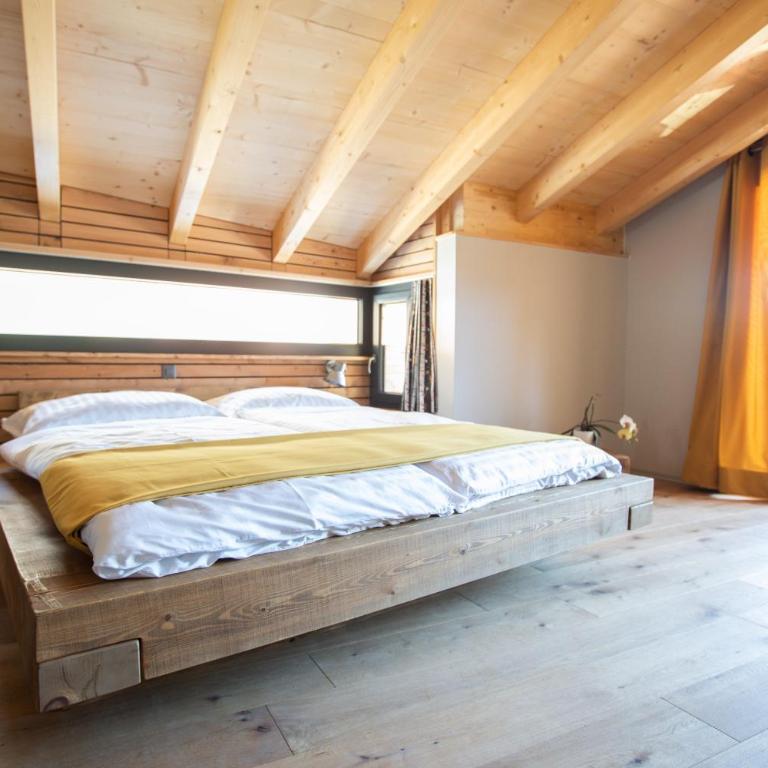 La Tzavane - Zimmer mit Kingsize-Bett und Balkon - 6