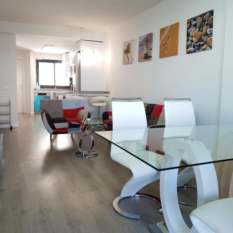 Boutique apartment near the beach, 1 Gbps Wi-Fi - Apartamento de 2 dormitorios - 1