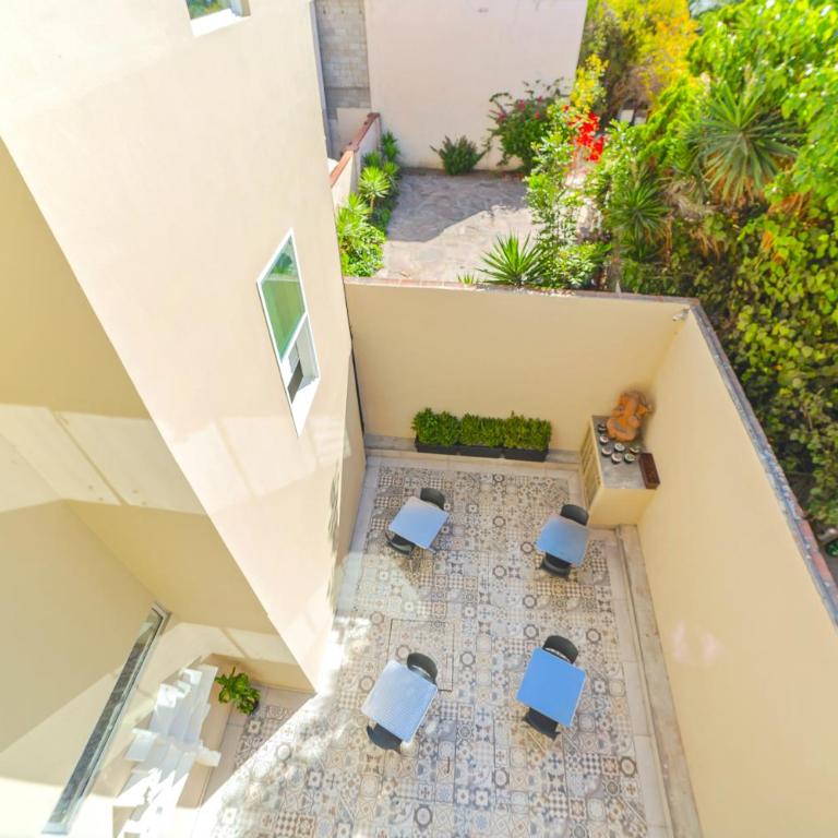 Árbol Suites - Deluxe Queen Studio - 24