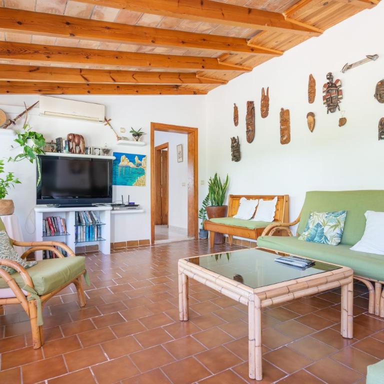 NEW! Can Malondra, villa para 8 con piscina y jardines - Villa with Private Pool - 28