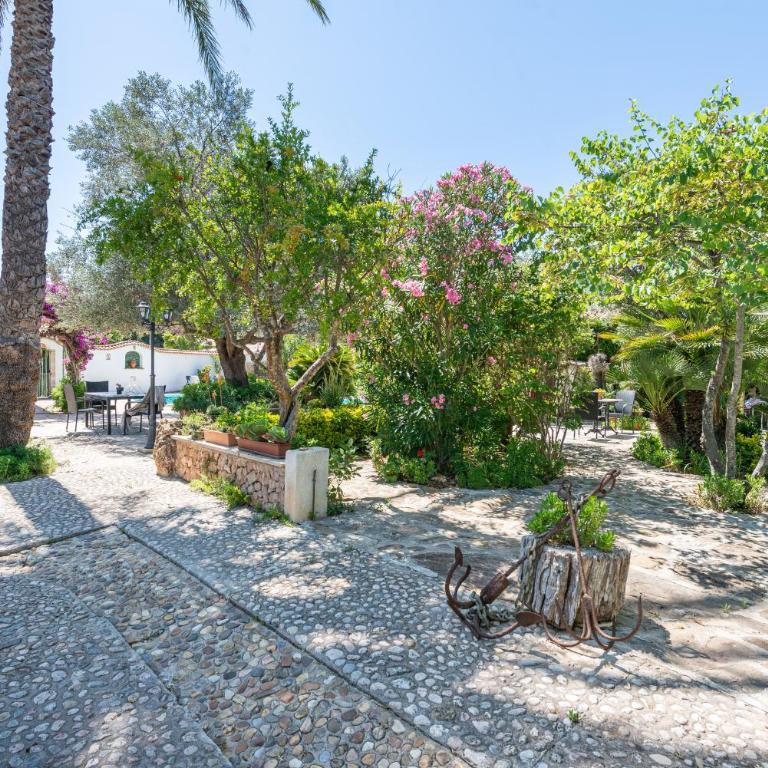 NEW! Can Malondra, villa para 8 con piscina y jardines - Villa with Private Pool - 44