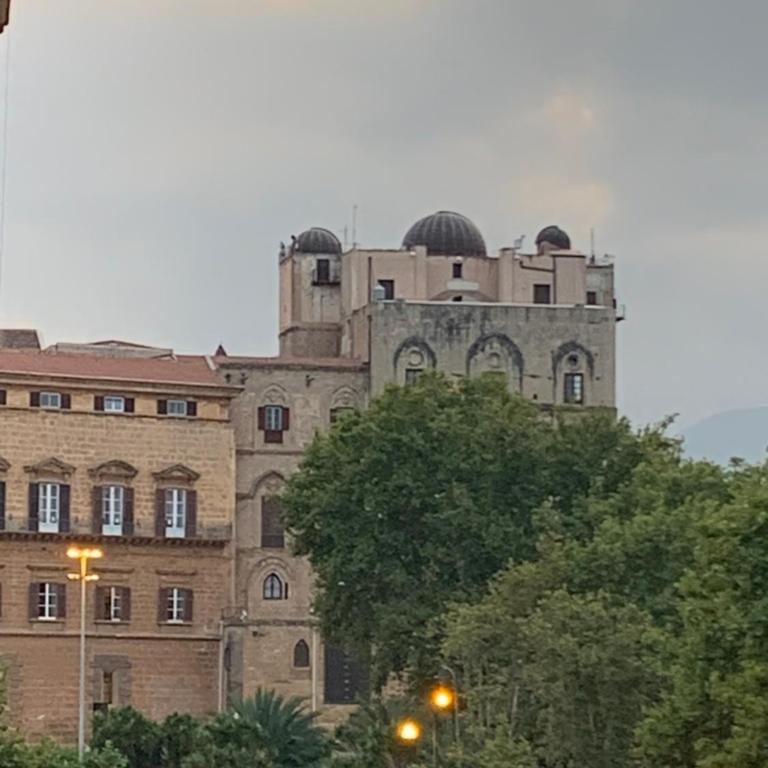 La Loggia dei Re - Appartamento con 2 Camere da Letto - 81