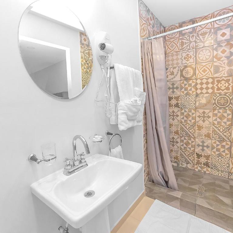 Árbol Suites - Deluxe Queen Studio - 26
