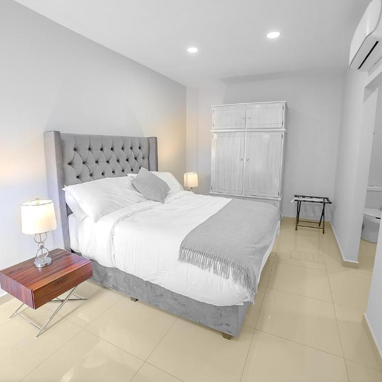 Árbol Suites - Deluxe Queen Studio - 29