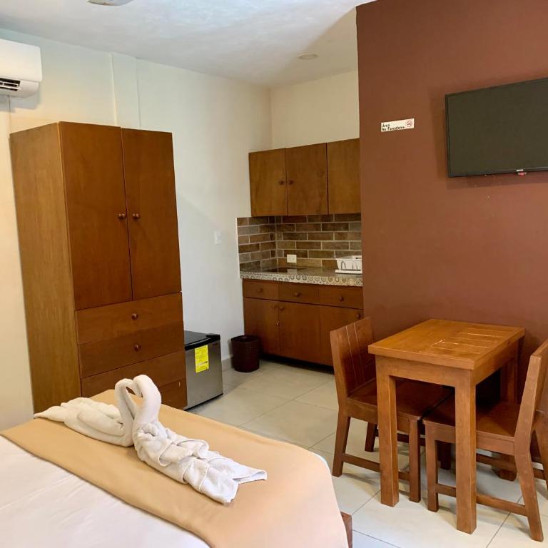 AKBAL Playa - Beach Zone - Suite con cama grande y vistas a la piscina - 8