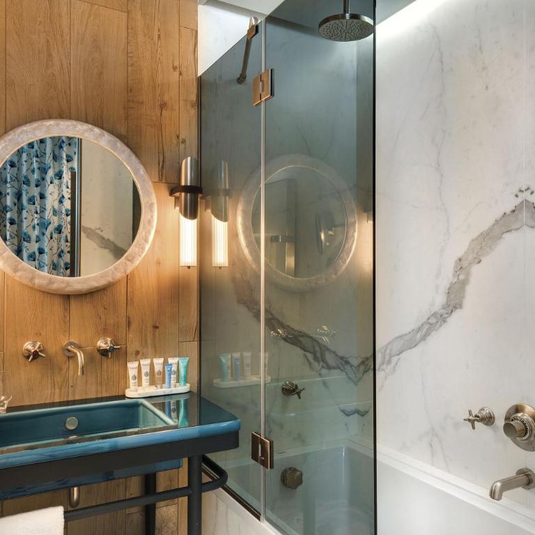 La Demeure Montaigne - Deluxe Double Room with Balcony - 1